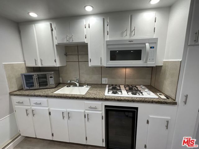 10814 Blix Street, North Hollywood (los Angeles), CA 91602