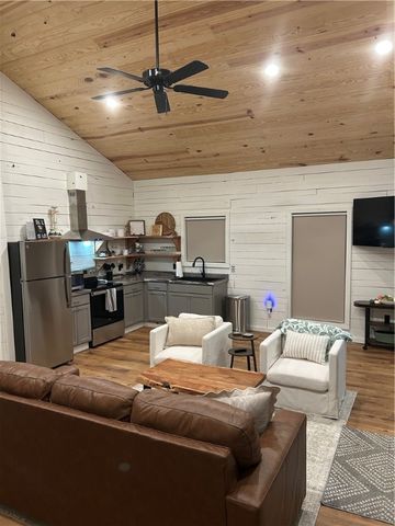 256 Private Road 6152, Pettigrew, AR 72752