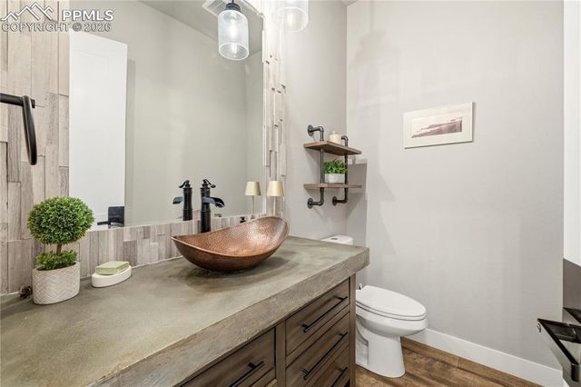 950 Tiner Trail, Monument, CO 80132