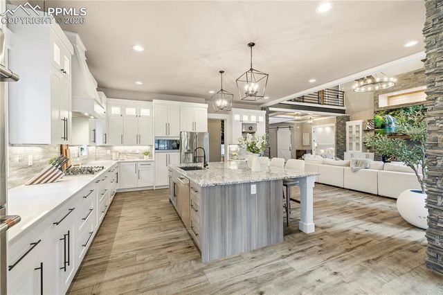 950 Tiner Trail, Monument, CO 80132
