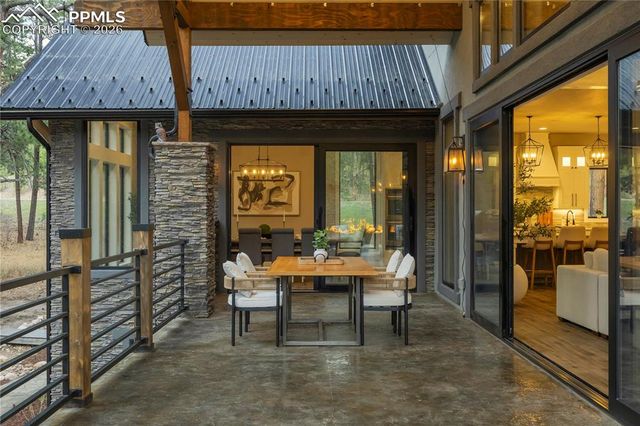 950 Tiner Trail, Monument, CO 80132