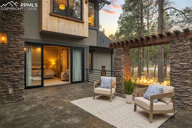 950 Tiner Trail, Monument, CO 80132