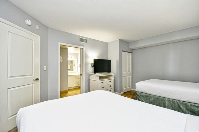 2100 Sea Mountain Hwy Unit 206, North Myrtle Beach, SC 29582