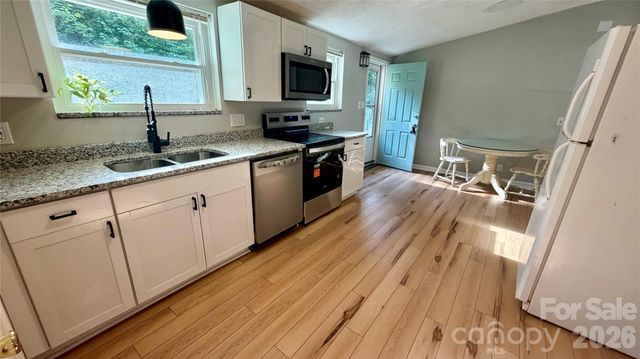216 Auten Circle, Mount Holly, NC 28120