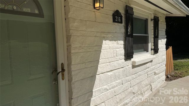 216 Auten Circle, Mount Holly, NC 28120