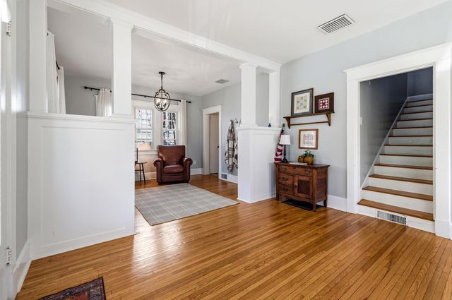 224 N CHURCH ST, Woodstock, VA 22664