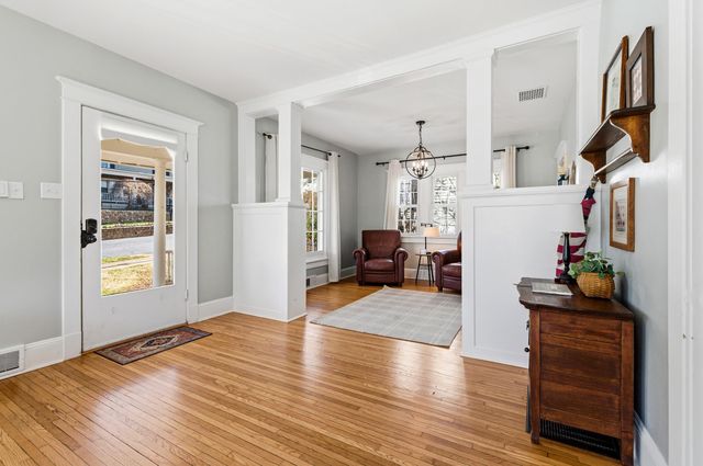 224 N CHURCH ST, Woodstock, VA 22664