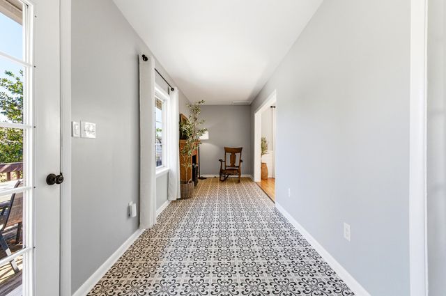 224 N CHURCH ST, Woodstock, VA 22664