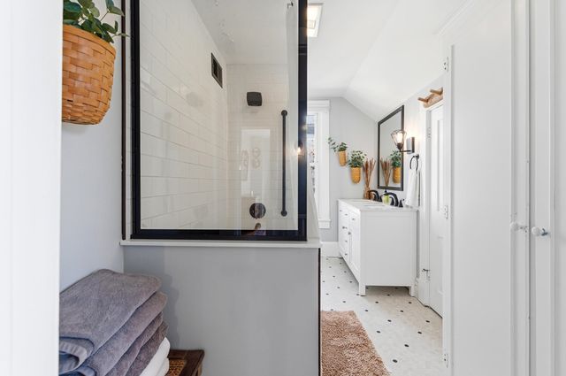 224 N CHURCH ST, Woodstock, VA 22664