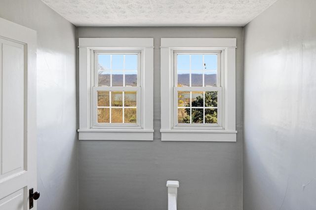 224 N CHURCH ST, Woodstock, VA 22664