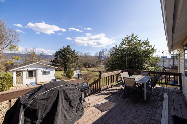 224 N CHURCH ST, Woodstock, VA 22664