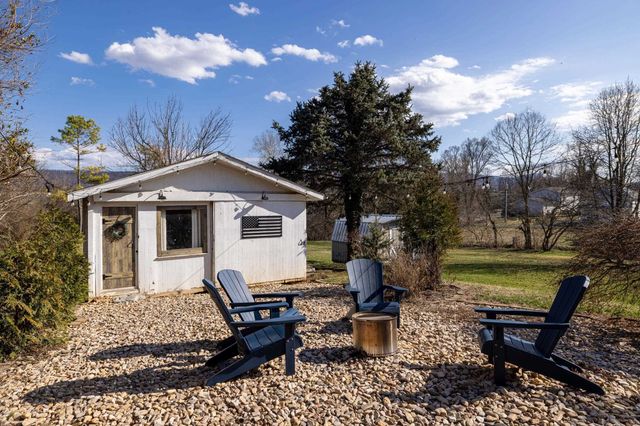 224 N CHURCH ST, Woodstock, VA 22664