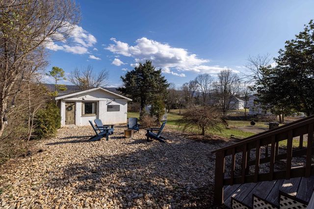 224 N CHURCH ST, Woodstock, VA 22664