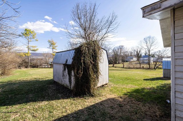 224 N CHURCH ST, Woodstock, VA 22664