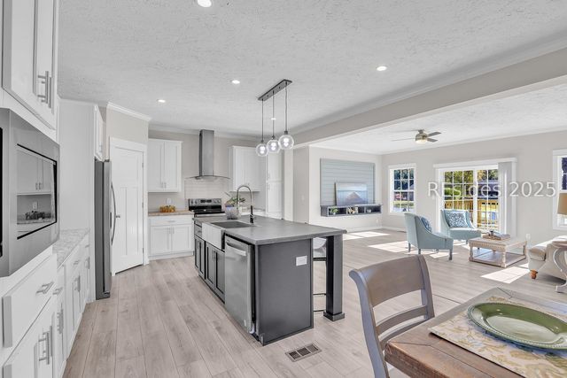 15 Vine St, Hilton Head Island, SC 29926