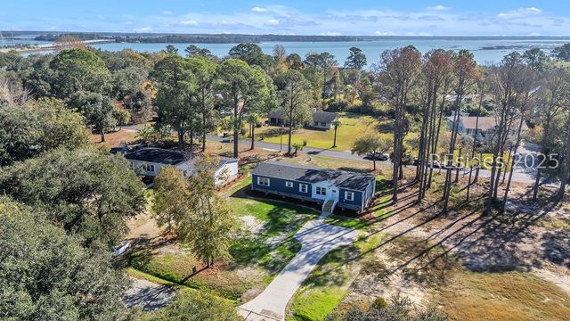 15 Vine St, Hilton Head Island, SC 29926
