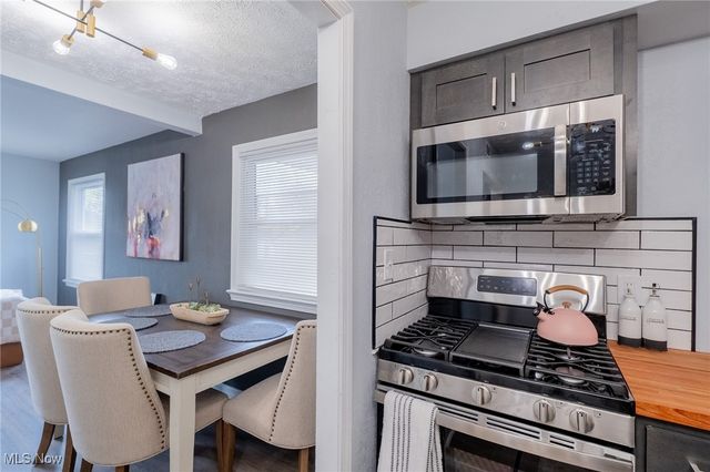 2441 Malden Road, Cleveland, OH 44121