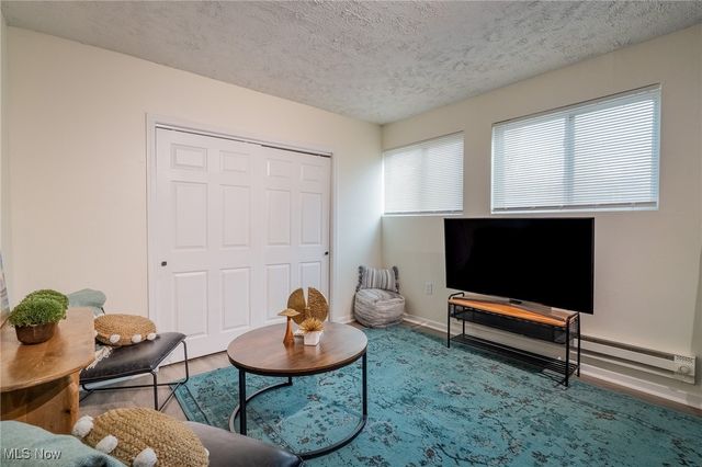 2441 Malden Road, Cleveland, OH 44121