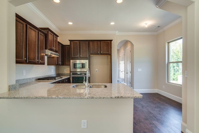 25 Ellersly Way, Kingston Springs, TN 37082