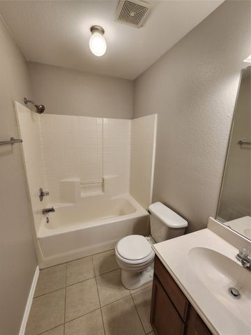 209 Deborah Lane, Crowley, TX 76036