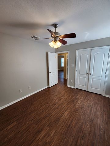 209 Deborah Lane, Crowley, TX 76036