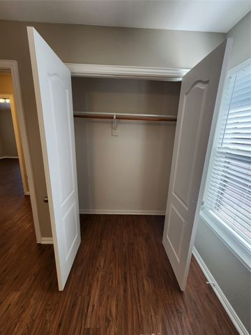 209 Deborah Lane, Crowley, TX 76036