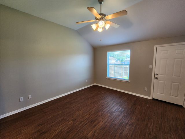 209 Deborah Lane, Crowley, TX 76036