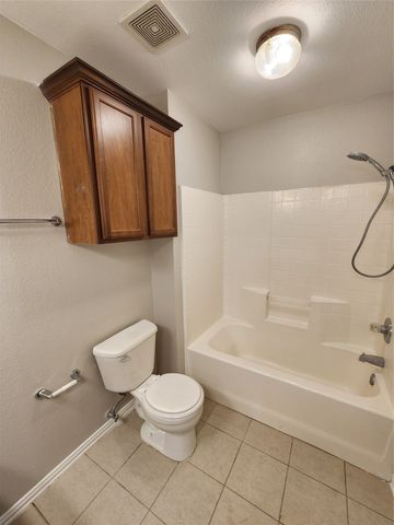 209 Deborah Lane, Crowley, TX 76036