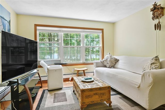 6 Ferris Drive, Coventry, RI 02816
