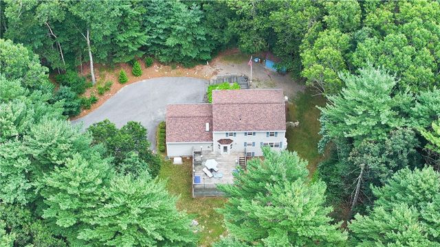 6 Ferris Drive, Coventry, RI 02816