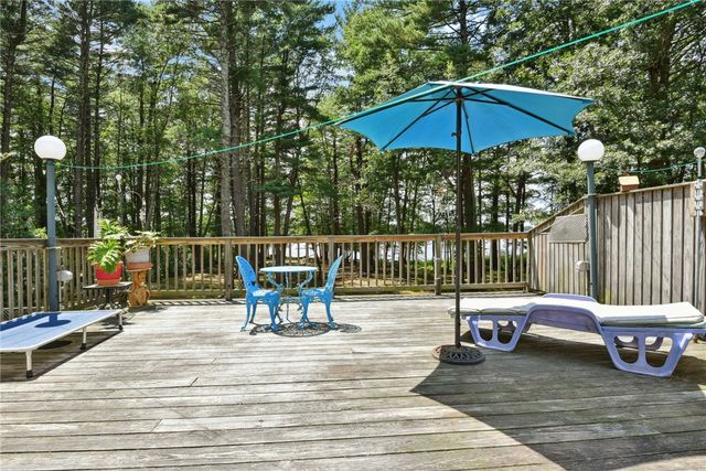 6 Ferris Drive, Coventry, RI 02816