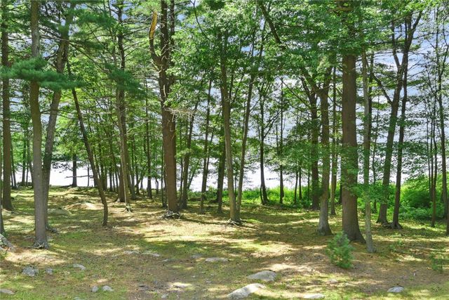 6 Ferris Drive, Coventry, RI 02816