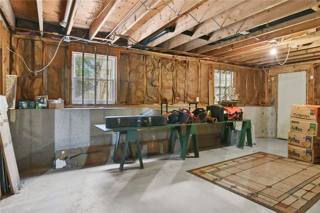 6 Ferris Drive, Coventry, RI 02816