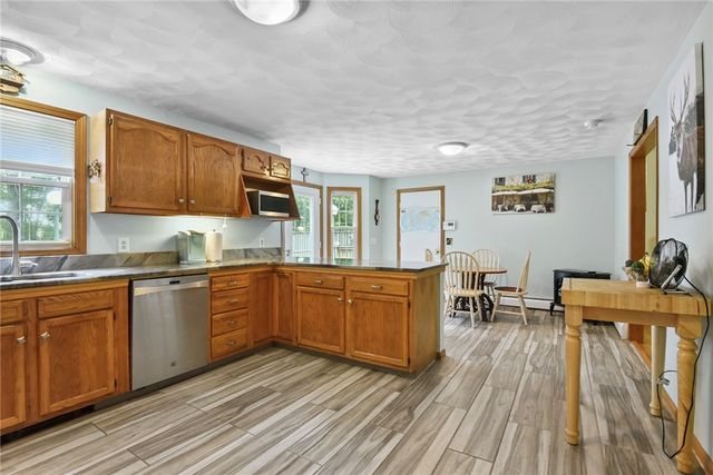 6 Ferris Drive, Coventry, RI 02816