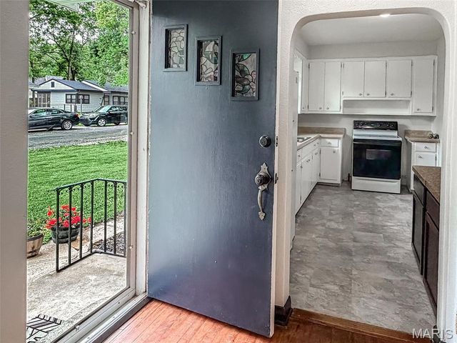30 Apple Tree Lane, Belleville, IL 62221