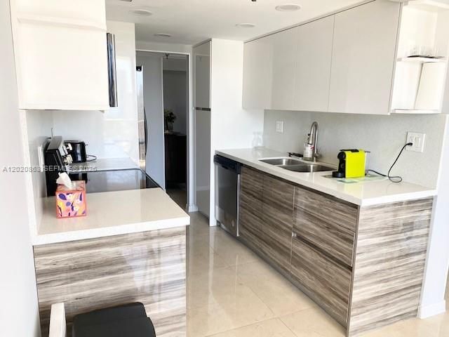 290 174th St 2012, Sunny Isles Beach, FL 33160