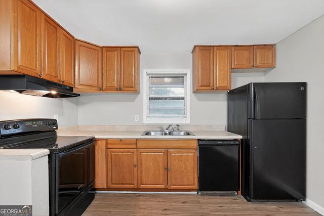 996 Forest Valley Drive SE, Atlanta, GA 30354