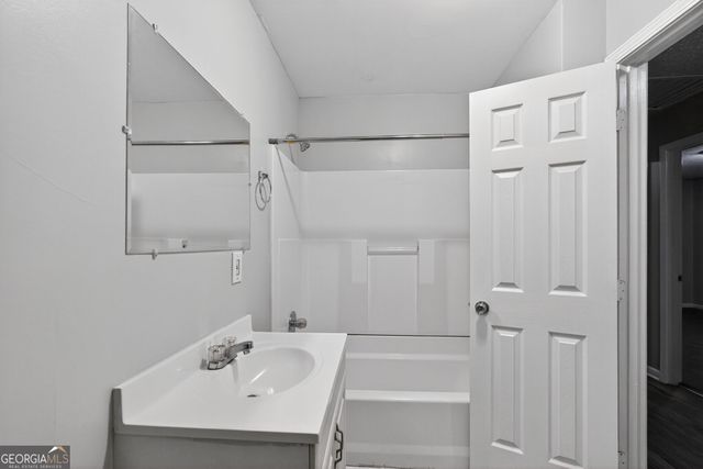 996 Forest Valley Drive SE, Atlanta, GA 30354