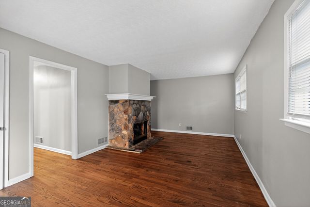 996 Forest Valley Drive SE, Atlanta, GA 30354