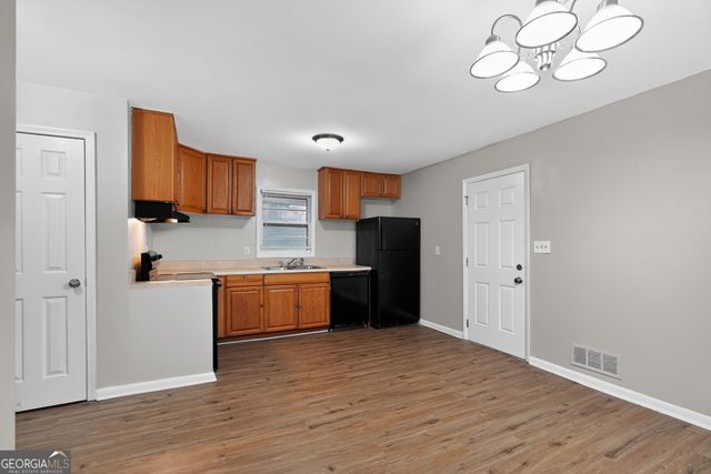 996 Forest Valley Drive SE, Atlanta, GA 30354