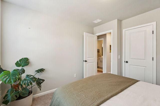 8412 Hidden Bakers Trace, North Charleston, SC 29418