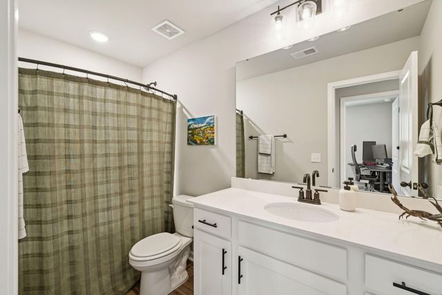 8412 Hidden Bakers Trace, North Charleston, SC 29418