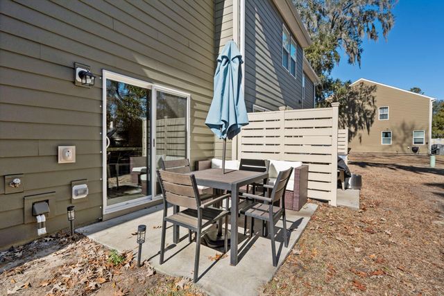 8412 Hidden Bakers Trace, North Charleston, SC 29418