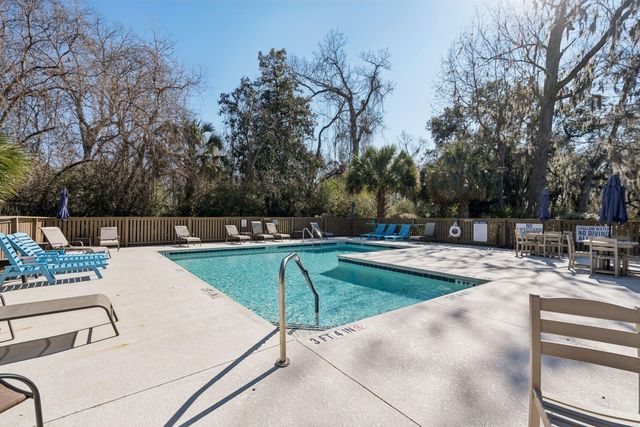 8412 Hidden Bakers Trace, North Charleston, SC 29418