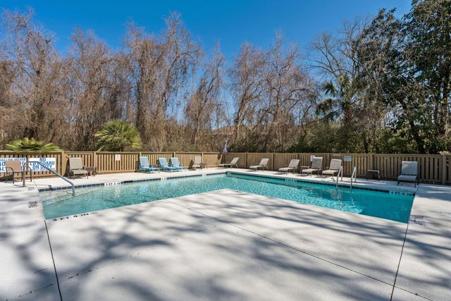 8412 Hidden Bakers Trace, North Charleston, SC 29418