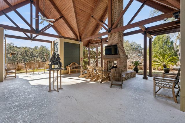 8412 Hidden Bakers Trace, North Charleston, SC 29418