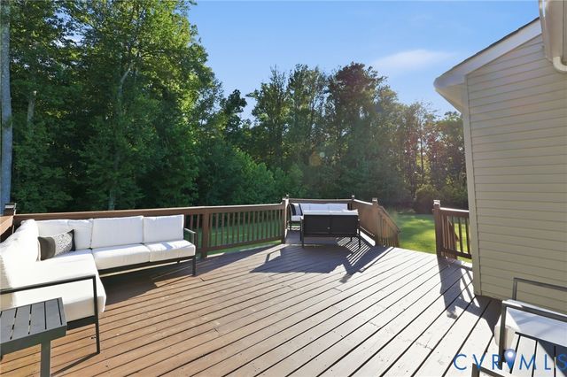 8313 Fedora Dr, Chesterfield, VA 23838