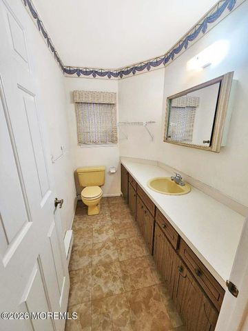 126 Tower Hill Drive 205, Red Bank, NJ 07701