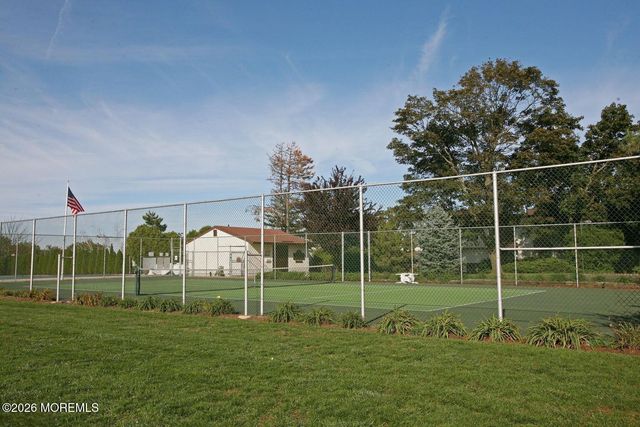 126 Tower Hill Drive 205, Red Bank, NJ 07701