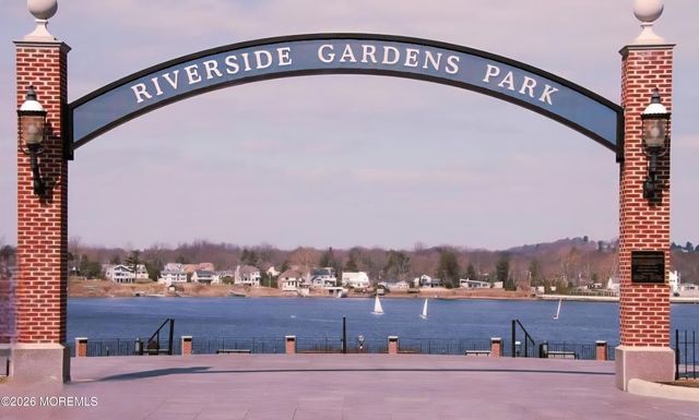 126 Tower Hill Drive 205, Red Bank, NJ 07701